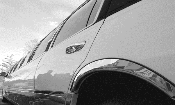 Insider Tips for Booking Your Dream Prom Limo